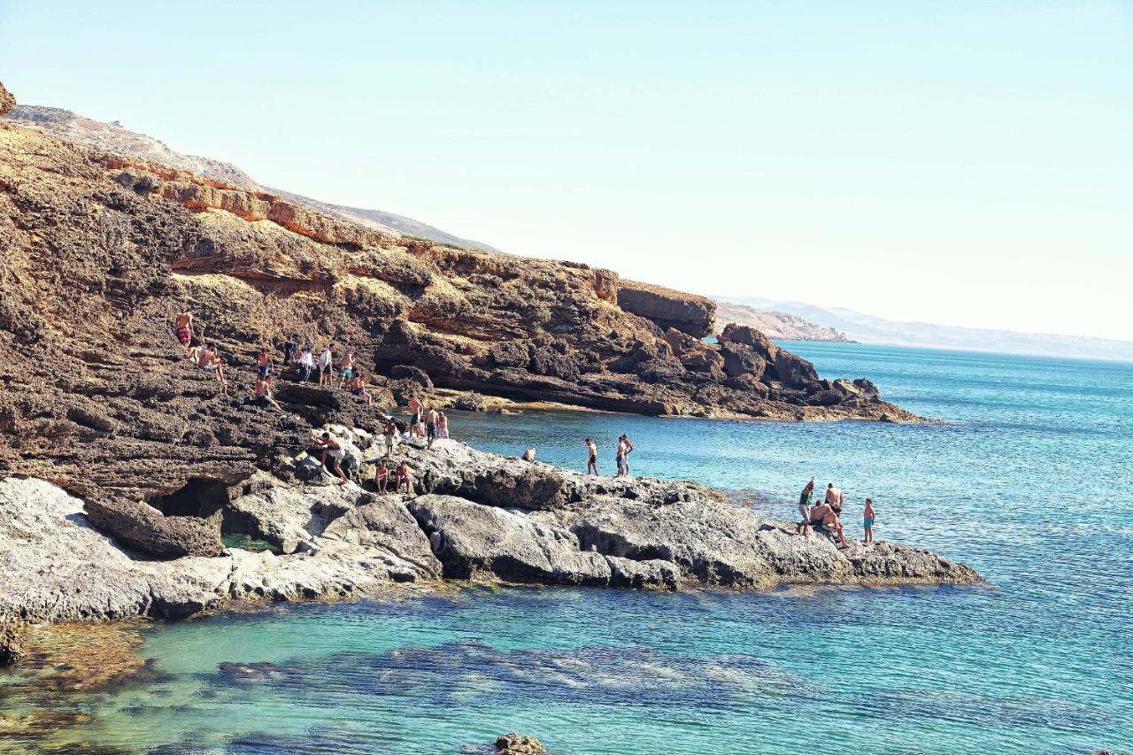 Nador Khattabi 2-19 Luaran gambar